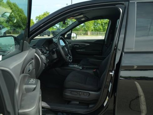 Used 2022 Honda Pilot Sport image 12
