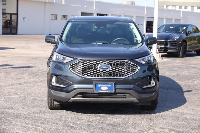 Used 2024 Ford Edge SEL w/ Convenience Package AWD/4WD image 4