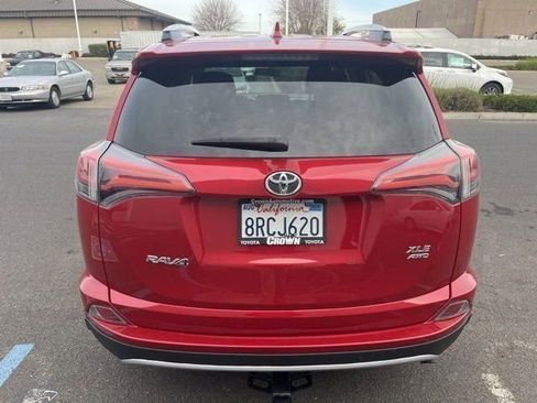 Used 2016 Toyota RAV4 XLE image 6