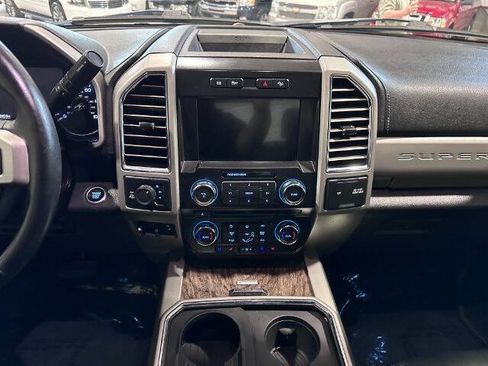 Used 2017 Ford F250 Lariat w/ Lariat Ultimate Package AWD/4WD image 20