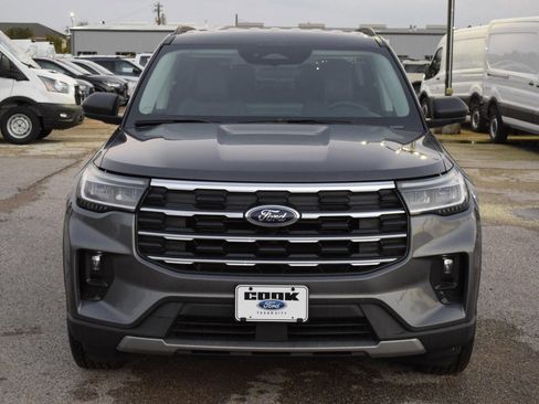New 2026 Ford Explorer Active w/ Active Comfort Package image 2