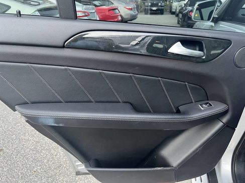 Used 2016 Mercedes-Benz GL 450 4MATIC image 20