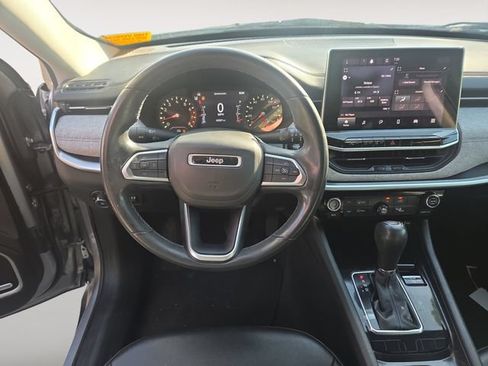 Used 2022 Jeep Compass Latitude w/ Sun and Sound Group FWD image 10