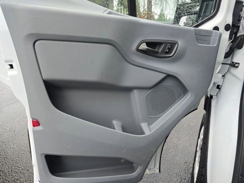 Used 2019 Ford Transit 250 130 Low Roof w/ Exterior Upgrade Package image 24