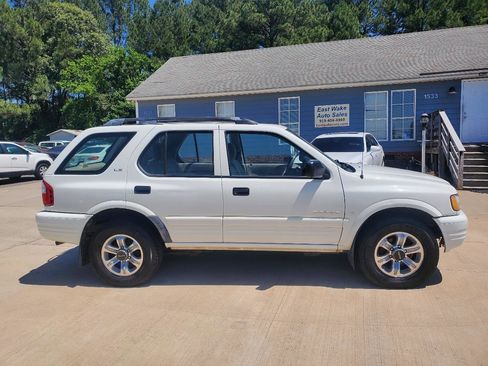 Used 2000 Isuzu Rodeo S RWD image 4
