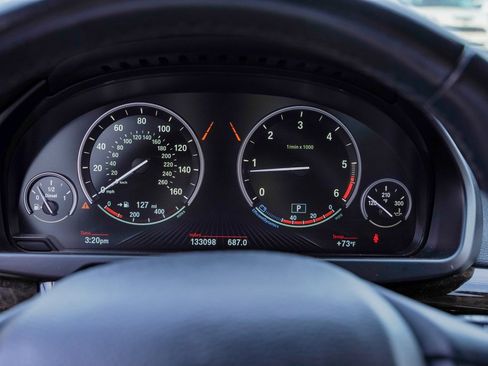 Used 2016 BMW X5 xDrive35d image 10