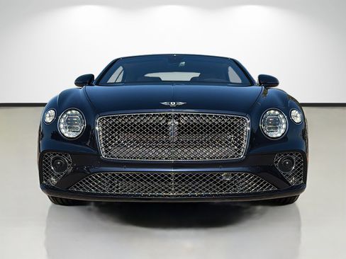 Used 2021 Bentley Continental GT image 8