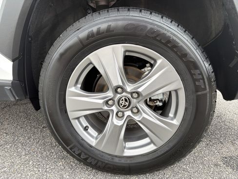 Certified 2024 Toyota RAV4 XLE image 39