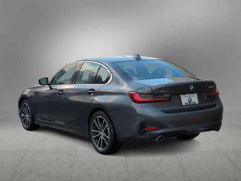 Certified 2022 BMW 330i xDrive Sedan w/ Premium Package image 6