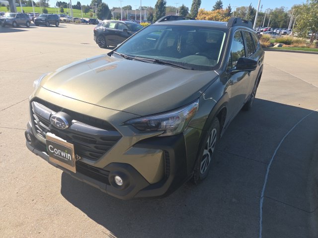 Used 2025 Subaru Outback Premium AWD/4WD image 8