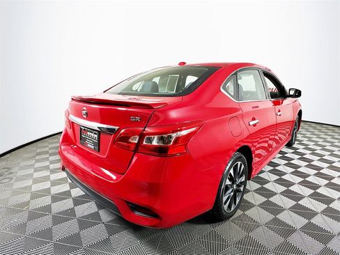 Used 2019 Nissan Sentra SR image 7