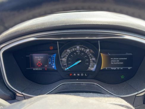 Used 2017 Ford Fusion Energi SE FWD image 16