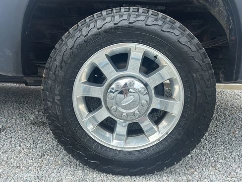 Used 2012 Ford F250 XLT w/ Advanced Security Group AWD/4WD image 2