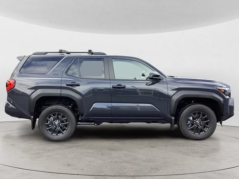 Used 2026 Toyota 4Runner SR5 AWD/4WD image 4