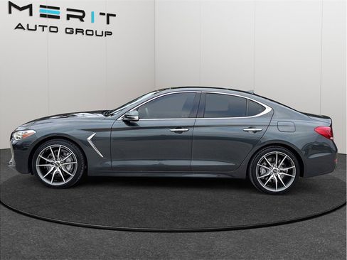Used 2019 Genesis G70 3.3T Design image 5