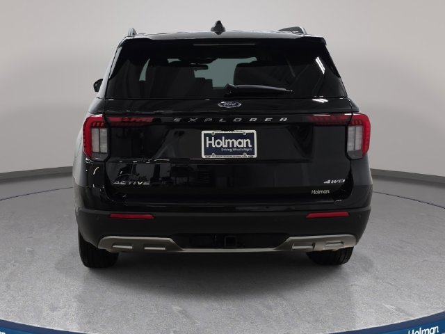 Used 2026 Ford Explorer Active w/ Active Comfort Package AWD/4WD image 7
