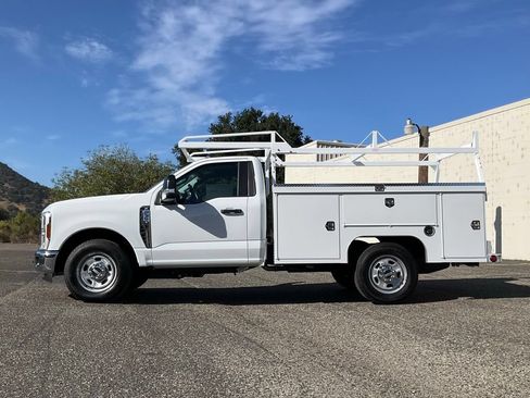 New 2025 Ford F350 XL w/ XL Chrome Package RWD image 3