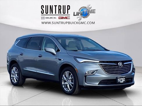 Used 2023 Buick Enclave Premium w/ Experience Buick Package image 1