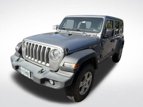 Used 2019 Jeep Wrangler Unlimited Sport S AWD/4WD image 3