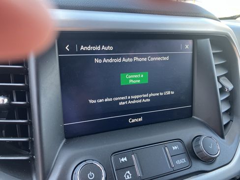 Used 2023 GMC Acadia SLE w/ Driver Convenience Package image 28