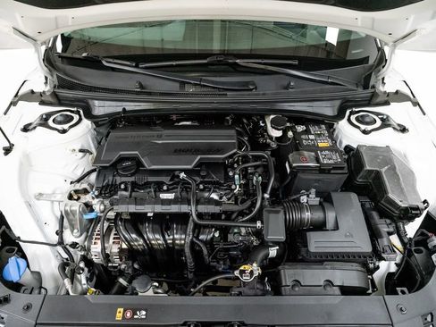 Certified 2025 Kia K4 FWD image 3