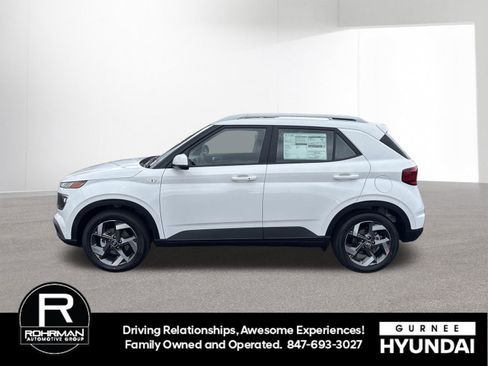 New 2026 Hyundai Venue SEL FWD image 5