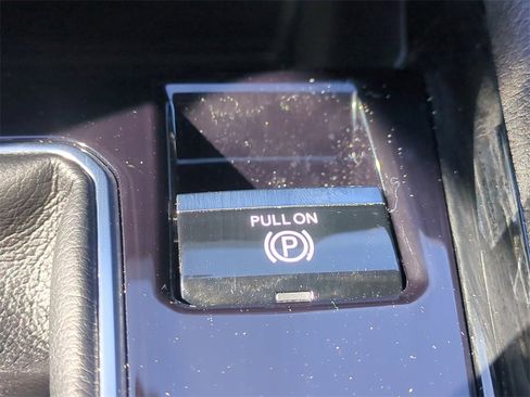 Used 2025 Jeep Compass Limited image 26