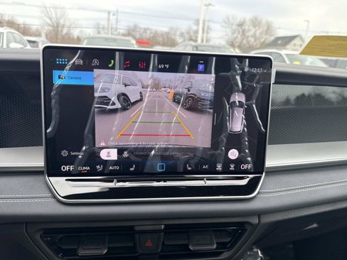 New 2026 Volkswagen Tiguan SE R-Line AWD/4WD image 11