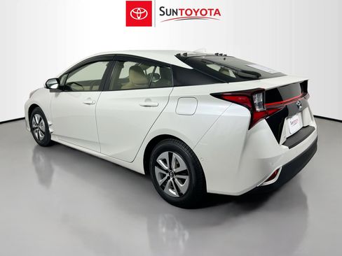 Used 2019 Toyota Prius LE image 6