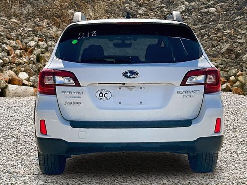 Used 2017 Subaru Outback 3.6R Limited image 3
