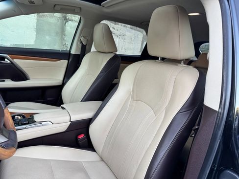 Used 2018 Lexus RX 350 FWD w/ Premium Package image 16