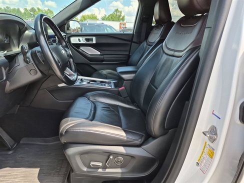 Used 2020 Ford Explorer Platinum w/ Premium Technology Package AWD/4WD image 15