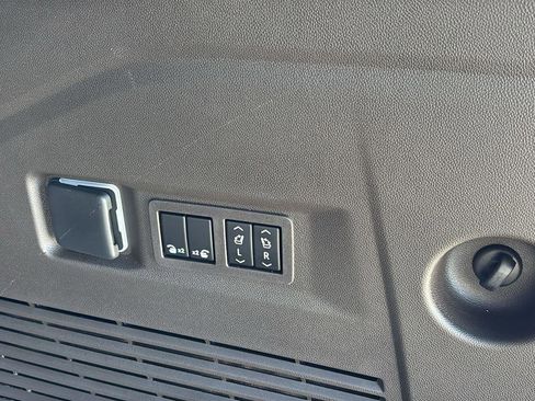 New 2026 GMC Yukon Elevation image 20