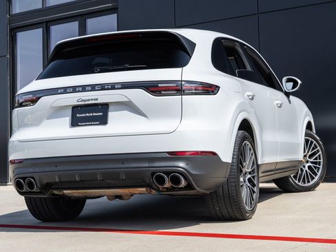 Certified 2020 Porsche Cayenne AWD/4WD image 11