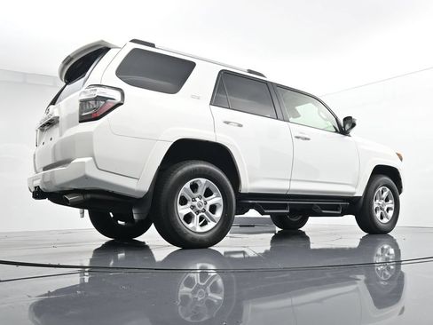 Used 2023 Toyota 4Runner SR5 AWD/4WD image 23
