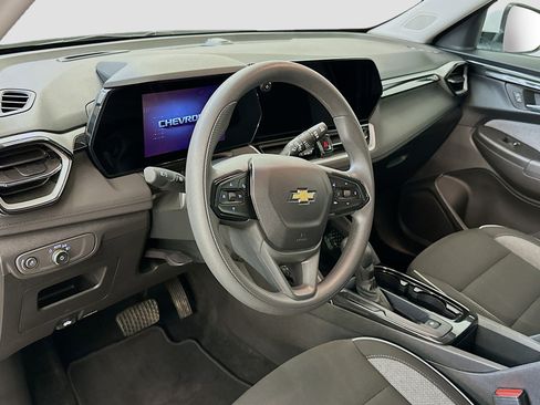 Used 2025 Chevrolet TrailBlazer LT image 18