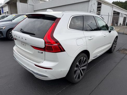 Used 2023 Volvo XC60 B6 Ultimate w/ Protection Package Premier AWD/4WD image 5