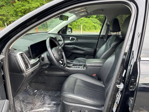 Used 2024 Kia Sorento S FWD image 39