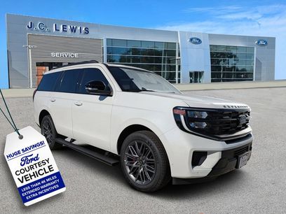 New 2025 Ford Expedition Platinum w/ Stealth Performance Package