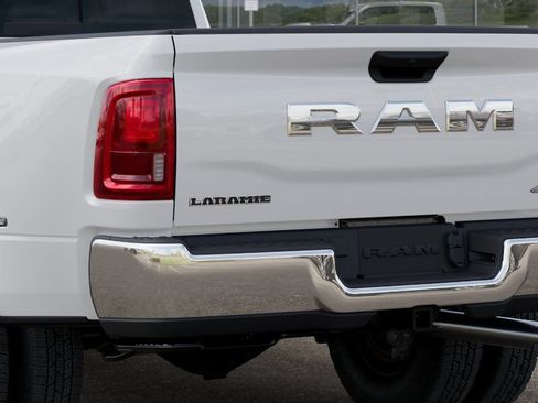 New 2026 RAM 3500 Laramie w/ Max Tow Package AWD/4WD image 14