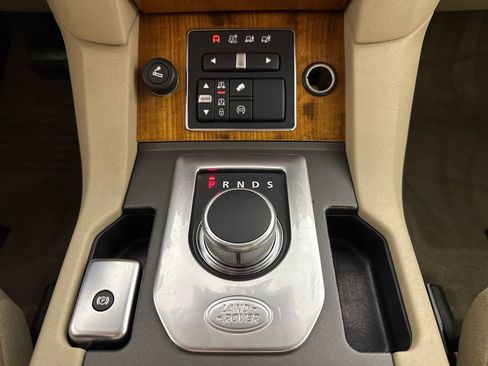 Used 2014 Land Rover LR4 HSE AWD/4WD image 18