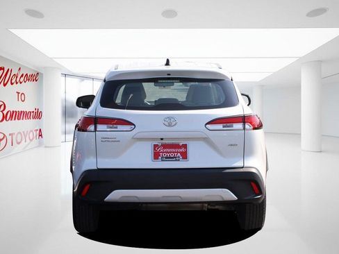 Used 2024 Toyota Corolla Cross L AWD/4WD image 6
