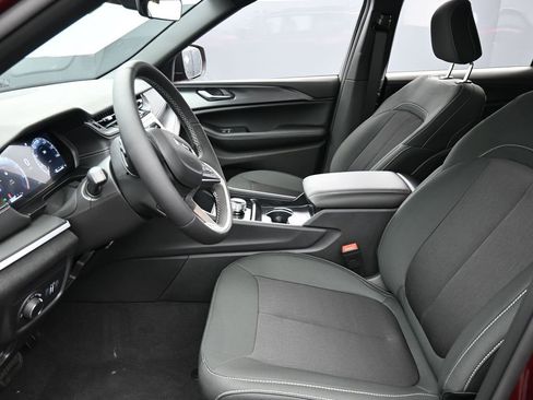 New 2026 Jeep Grand Cherokee L Laredo AWD/4WD image 11