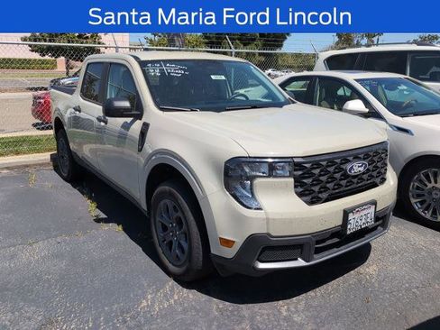 Certified 2025 Ford Maverick XLT image 2