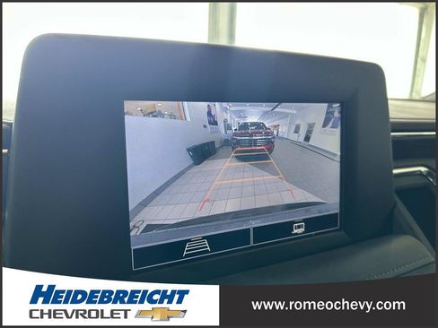 Used 2023 Chevrolet Suburban LS AWD/4WD image 23