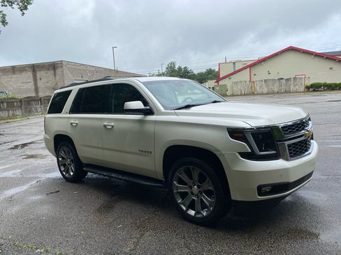 Used 2015 Chevrolet Tahoe LT w/ Luxury Package AWD/4WD image 7