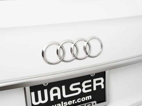 Used 2023 Audi Q5 2.0T Premium Plus w/ Premium Plus Package image 9