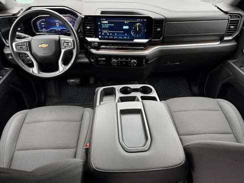 Used 2024 Chevrolet Silverado 2500 LT image 14