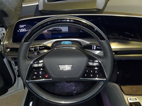 New 2026 Cadillac Vistiq Premium Luxury w/ LPO, Floor Liner Package image 18