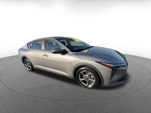 Used 2025 Kia K4 LXS image 2